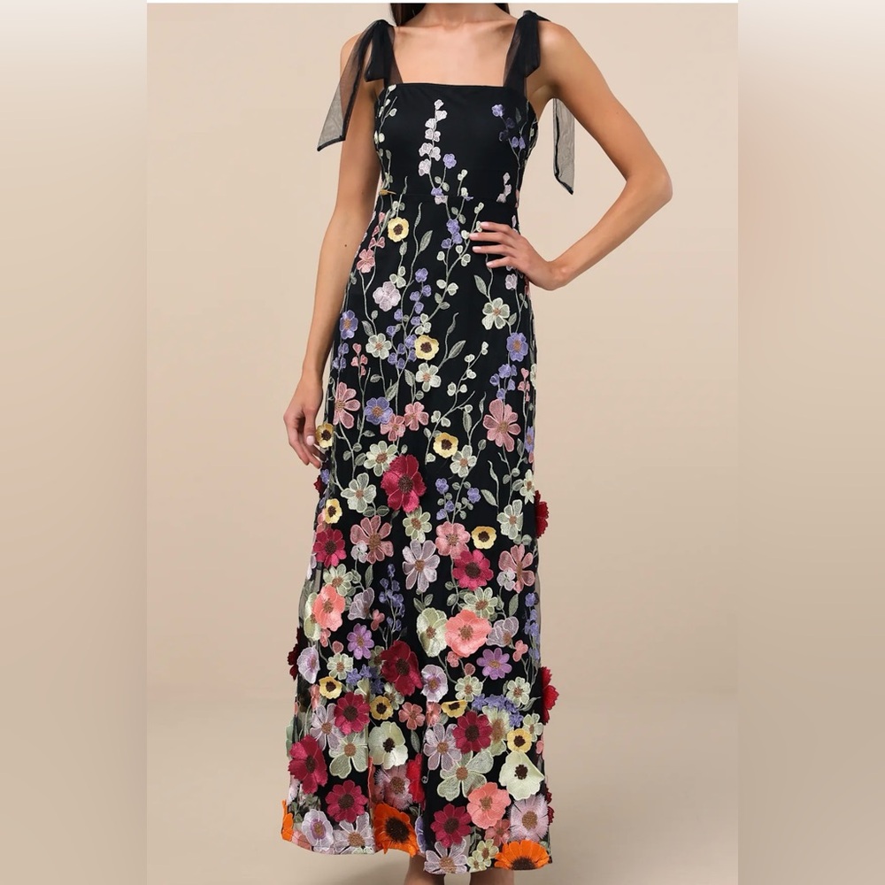 Lulu’s Thriving Poise Black 3D Floral Embroidered Tie-Strap Maxi Dress, Med 6/8